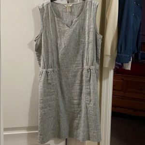 Women’s sleeveless hemp dress